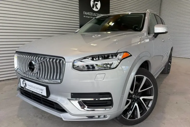 Volvo XC90 din 2023 cu 20.702 km - oferta VOL116930 - foto 1
