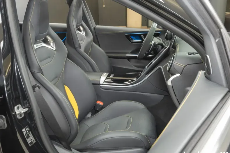 Mercedes-Benz C 63 AMG din 2024 cu 12.454 km - oferta MER116934 - foto 16