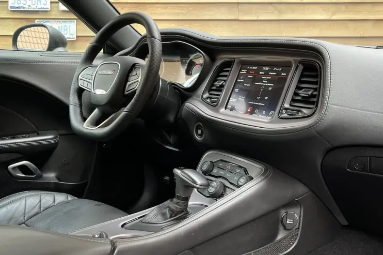 Dodge Challenger din 2023 cu 6.560 km - oferta DOD116942 - foto 26