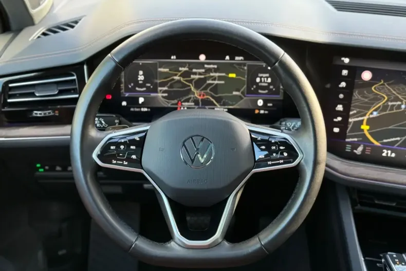 Volkswagen Touareg din 2021 cu 79.990 km - oferta VOL116952 - foto 9