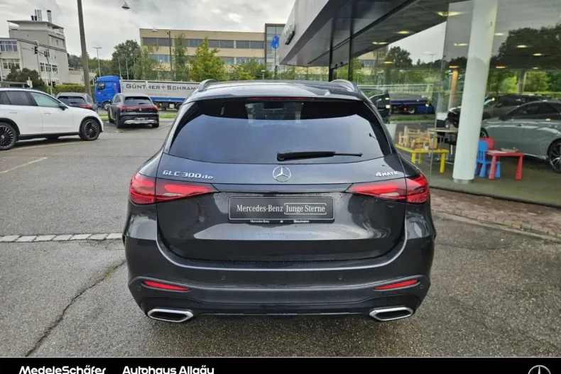 Mercedes-Benz GLC 300 din 2023 cu 78.989 km - oferta MER116964 - foto 3
