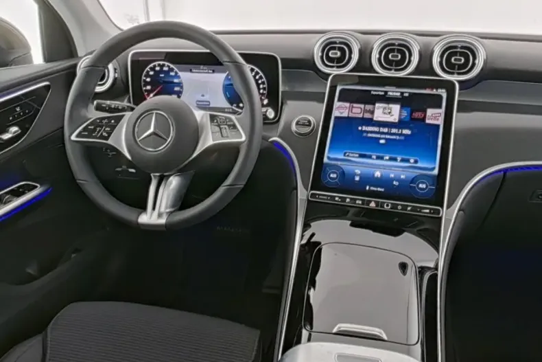 Mercedes-Benz GLC 300 din 2024 cu 10.500 km - oferta MER116969 - foto 5