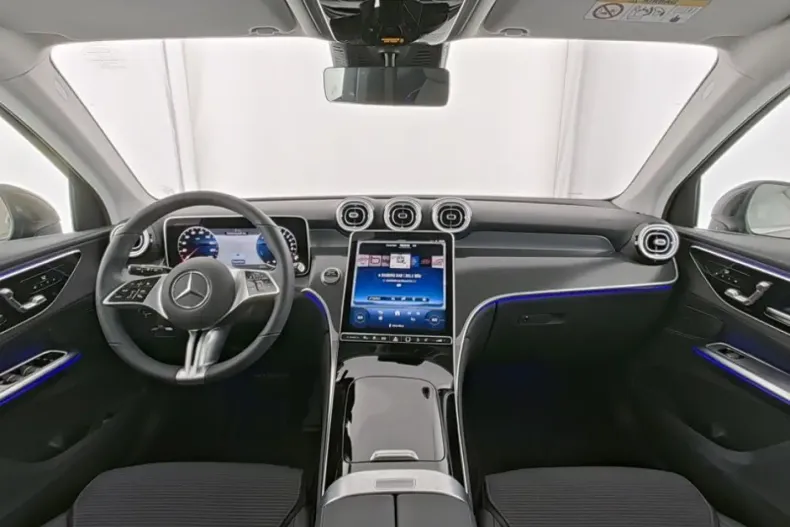 Mercedes-Benz GLC 300 din 2024 cu 10.500 km - oferta MER116969 - foto 6