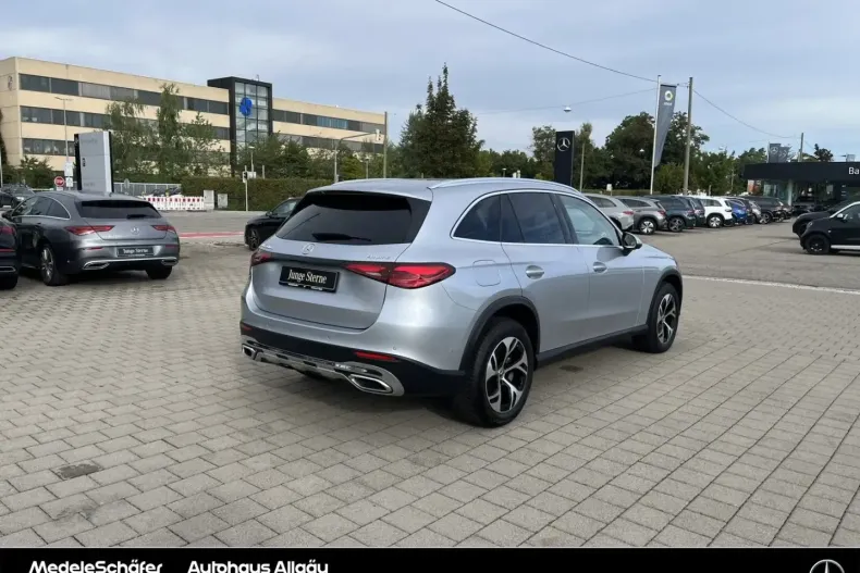 Mercedes-Benz GLC 300 din 2023 cu 29.481 km - oferta MER116974 - foto 5