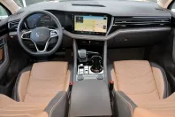 Volkswagen Touareg din 2024 cu 42.000 km - oferta VOL116977 - foto 11