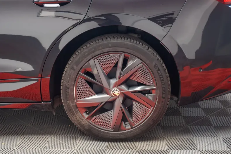 Skoda Enyaq din 2023 cu 47.416 km - oferta SKO116978 - foto 14