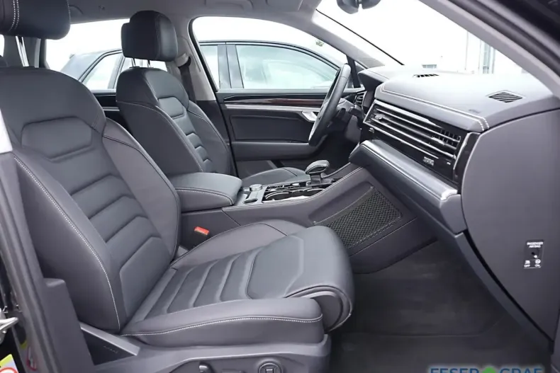 Volkswagen Touareg din 2024 cu 24.903 km - oferta VOL116985 - foto 10