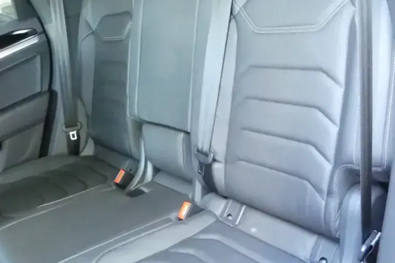 Volkswagen Touareg din 2021 cu 69.455 km - oferta VOL116993 - foto 16