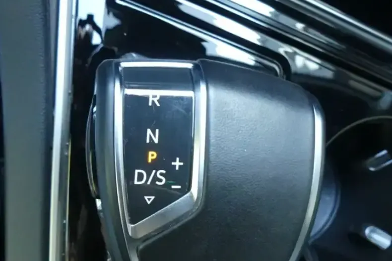 Volkswagen Touareg din 2021 cu 69.455 km - oferta VOL116993 - foto 25