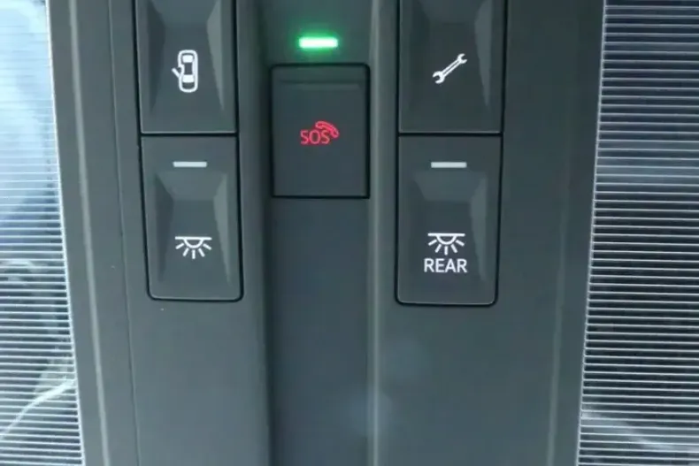 Volkswagen Touareg din 2021 cu 69.455 km - oferta VOL116993 - foto 32