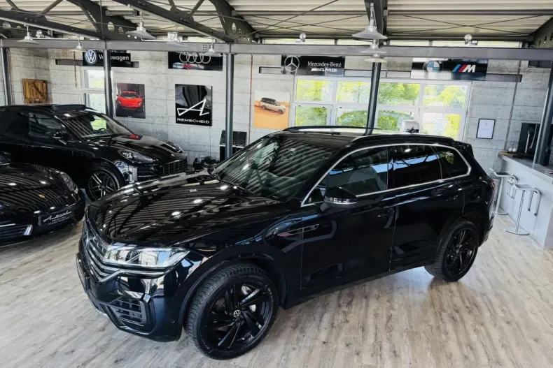 Volkswagen Touareg din 2022 cu 92.852 km - oferta VOL116998 - foto 2