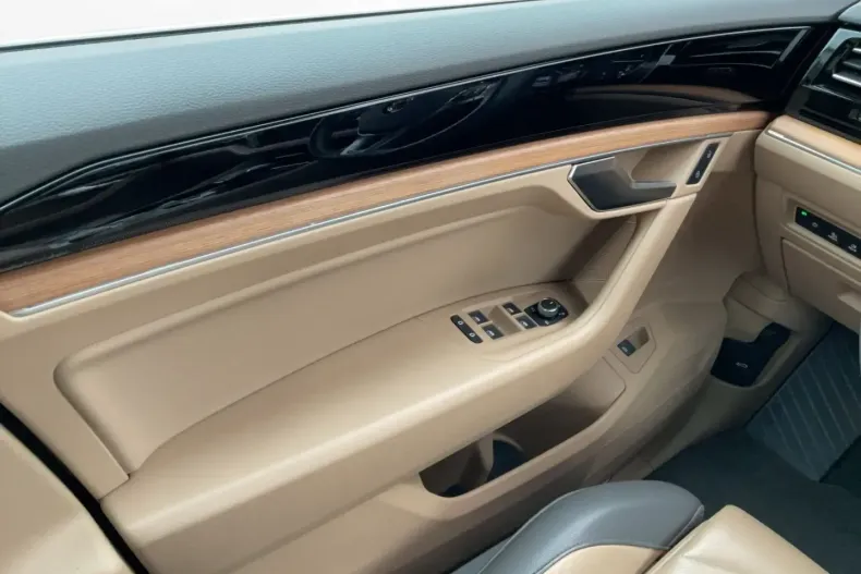 Volkswagen Touareg din 2020 cu 97.866 km - oferta VOL117003 - foto 10