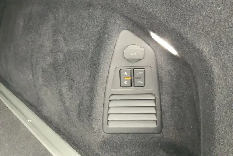 Volkswagen Touareg din 2020 cu 97.866 km - oferta VOL117003 - foto 17