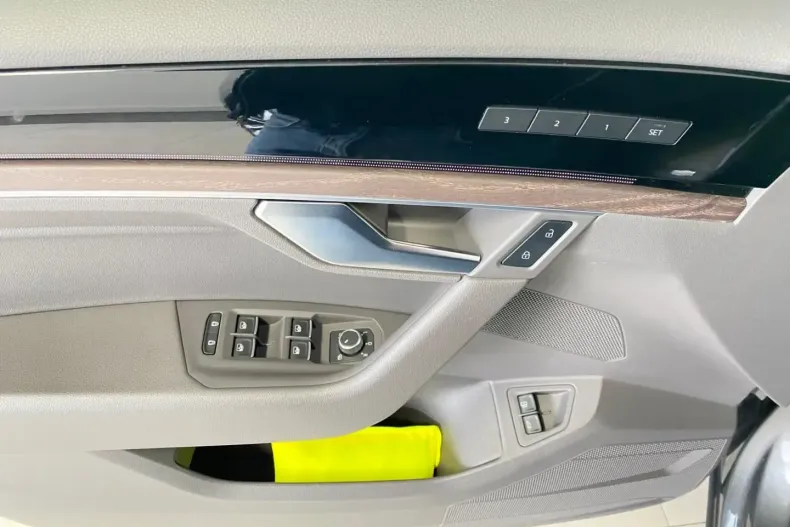 Volkswagen Touareg din 2022 cu 99.990 km - oferta VOL117004 - foto 5