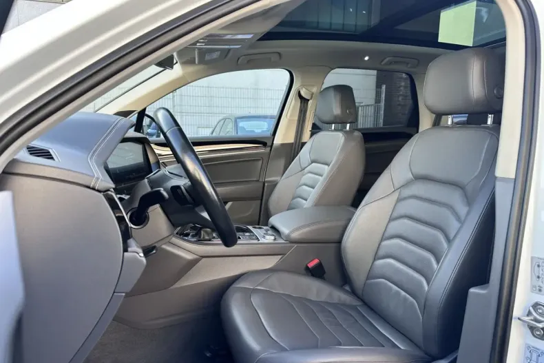 Volkswagen Touareg din 2021 cu 98.600 km - oferta VOL117005 - foto 16