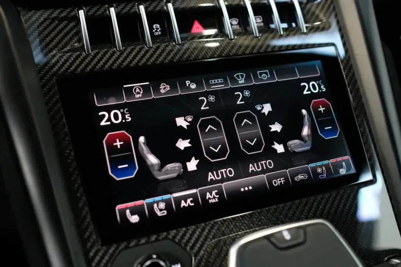 Lamborghini Urus din 2023 cu 9.990 km - oferta LAM117008 - foto 16