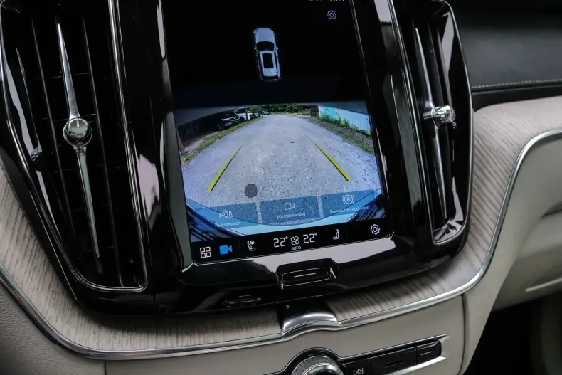 Volvo XC60 din 2022 cu 80.111 km - oferta VOL117012 - foto 16