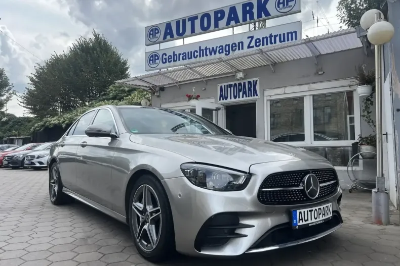 Mercedes-Benz E 300 din 2021 cu 72.000 km - oferta MER117022 - foto 1