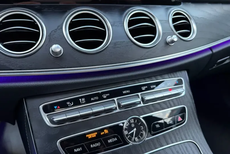 Mercedes-Benz E 300 din 2020 cu 69.000 km - oferta MER117024 - foto 38