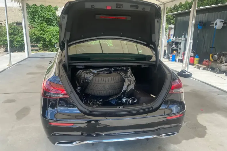 Mercedes-Benz E 300 din 2021 cu 76.980 km - oferta MER117028 - foto 8