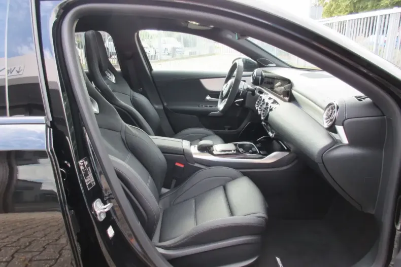 Mercedes-Benz A 45 AMG din 2023 cu 9.500 km - oferta MER117030 - foto 12