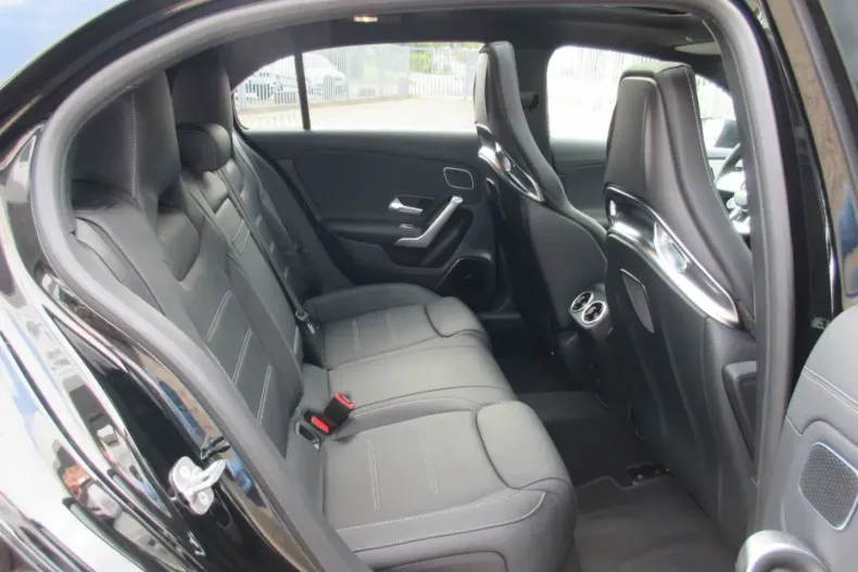 Mercedes-Benz A 45 AMG din 2023 cu 9.500 km - oferta MER117030 - foto 14