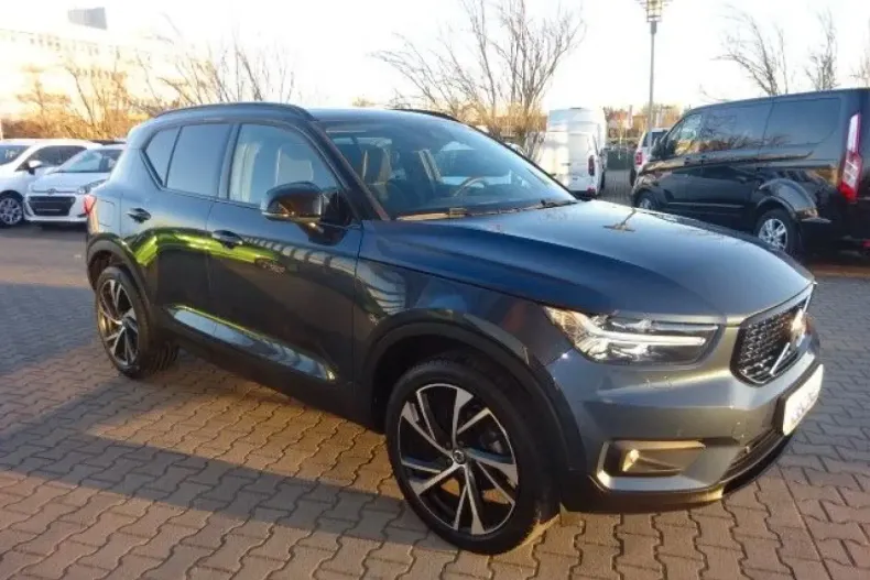 Volvo XC40 din 2022 cu 29.434 km - oferta VOL117033 - foto 8