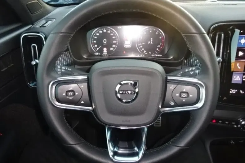 Volvo XC40 din 2022 cu 29.434 km - oferta VOL117033 - foto 12