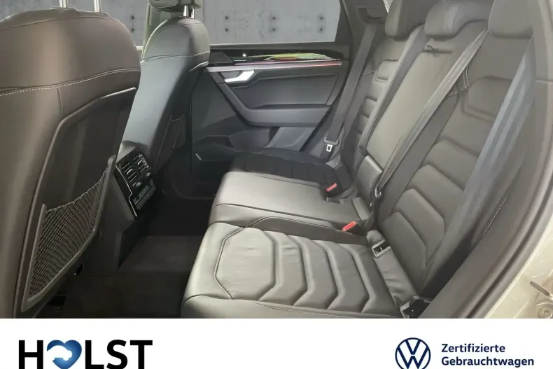 Volkswagen Touareg din 2024 cu 16.523 km - oferta VOL117052 - foto 6