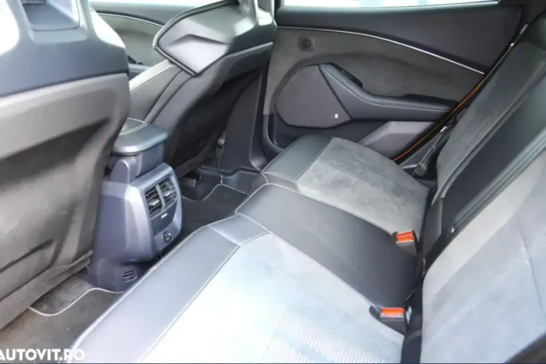Ford Mustang Mach-E din 2022 cu 8.000 km - oferta FOR117054 - foto 9