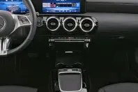 Mercedes-Benz CLA 180 din 2024 cu 13.489 km - oferta MER117061 - foto 4