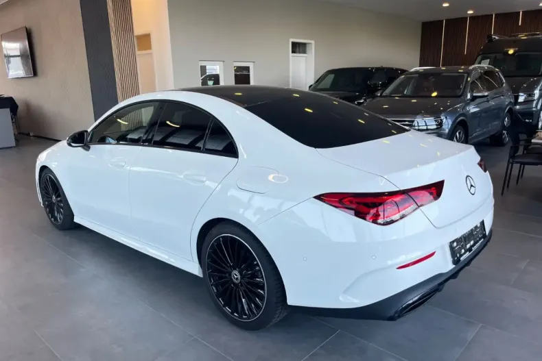 Mercedes-Benz CLA 180 din 2022 cu 61.000 km - oferta MER117063 - foto 4