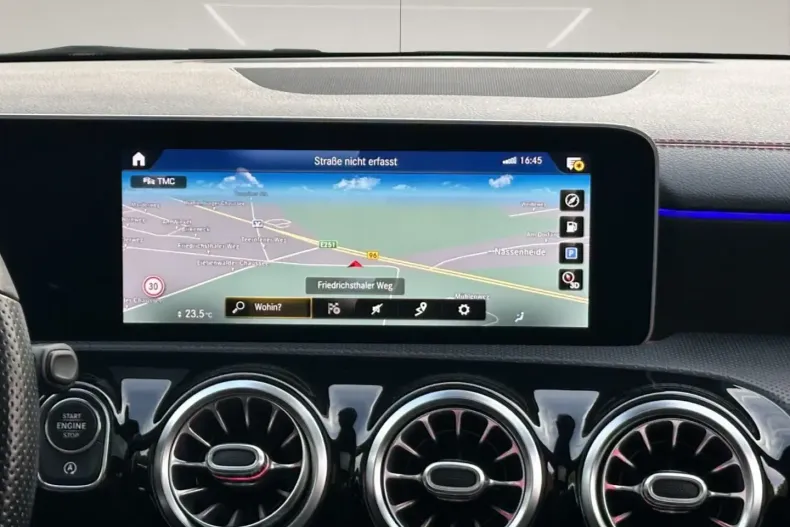 Mercedes-Benz CLA 200 din 2020 cu 71.040 km - oferta MER117065 - foto 13