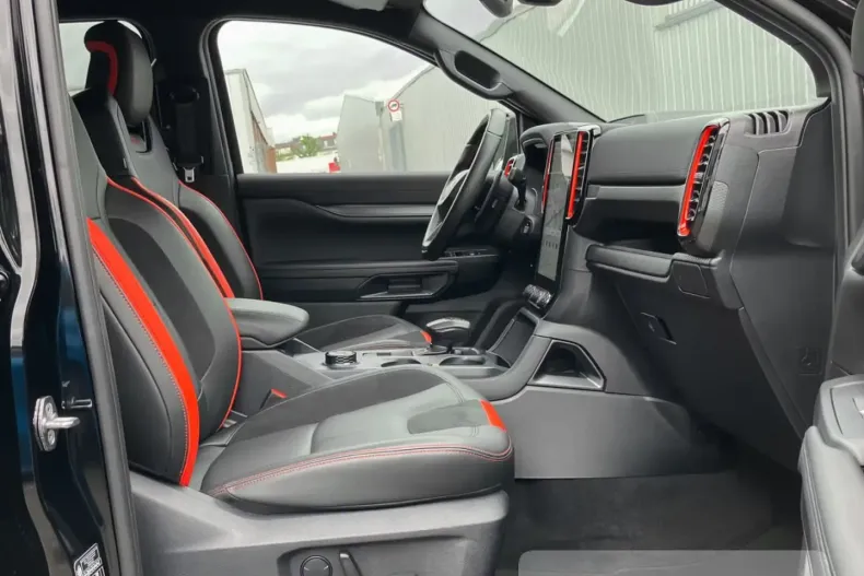 Ford Raptor din 2025 cu 22.705 km - oferta FOR117067 - foto 6