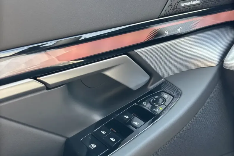 BMW 520 din 2025 cu 0 km - oferta BMW117072 - foto 9