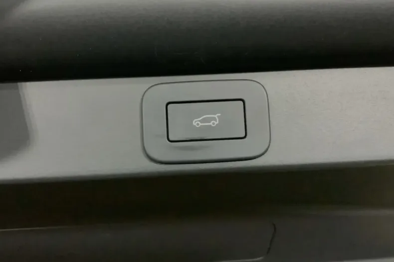 Land Rover Range Rover din 2023 cu 32.434 km - oferta LAN117076 - foto 22