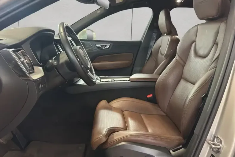 Volvo XC60 din 2020 cu 104.989 km - oferta VOL117081 - foto 8