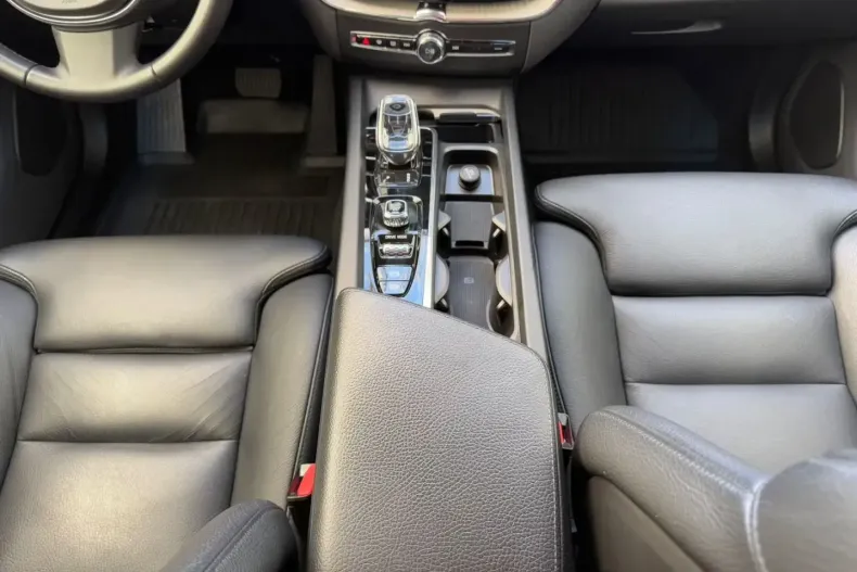 Volvo XC60 din 2020 cu 113.484 km - oferta VOL117082 - foto 6