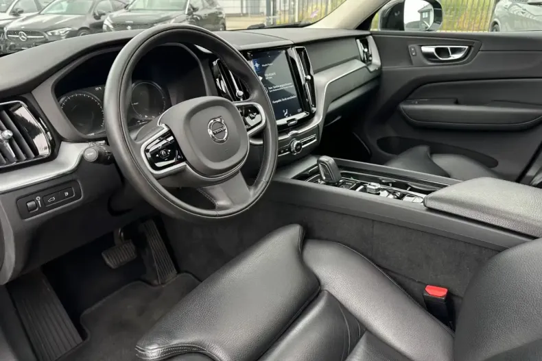 Volvo XC60 din 2020 cu 115.262 km - oferta VOL117087 - foto 20