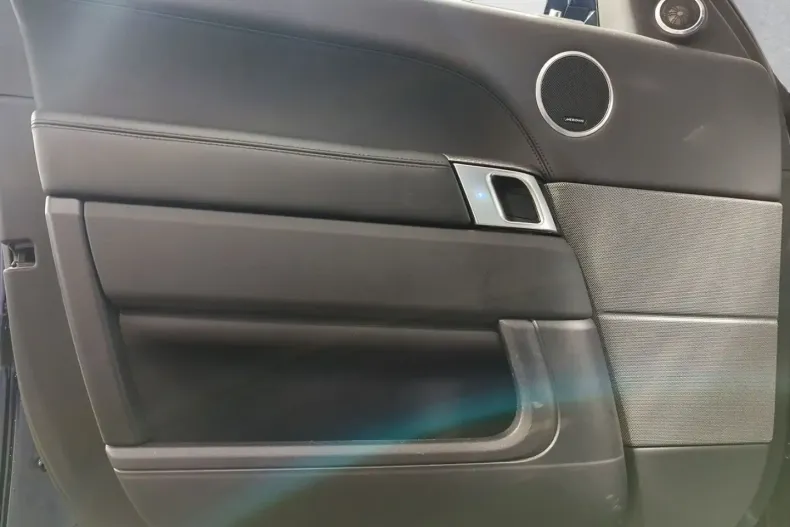 Land Rover Range Rover Sport din 2021 cu 80.139 km - oferta LAN117089 - foto 10