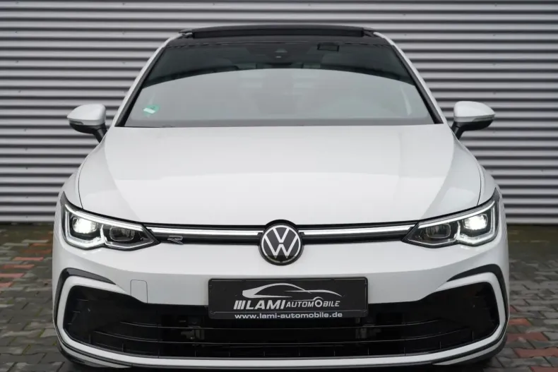 Volkswagen Golf din 2024 cu 7.300 km - oferta VOL117094 - foto 2