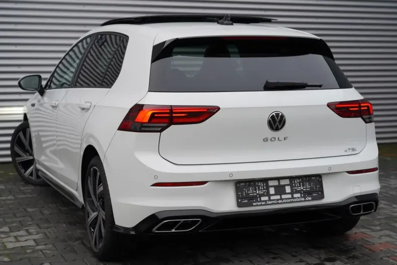 Volkswagen Golf din 2024 cu 7.300 km - oferta VOL117094 - foto 6