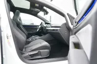 Volkswagen Golf din 2024 cu 7.300 km - oferta VOL117094 - foto 15