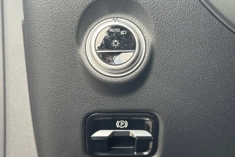 Mercedes-Benz CLE 220 din 2024 cu 14.943 km - oferta MER117109 - foto 7