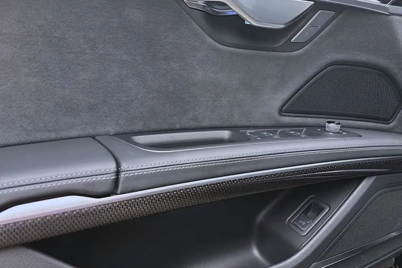 Audi S8 din 2024 cu 14.186 km - oferta AUD117111 - foto 9