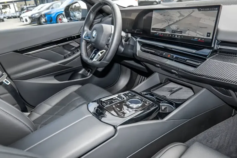 BMW 520 din 2024 cu 25.700 km - oferta BMW117121 - foto 8