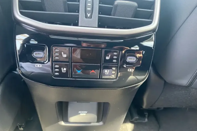 Lexus RX 500 din 2024 cu 84.658 km - oferta LEX117131 - foto 26