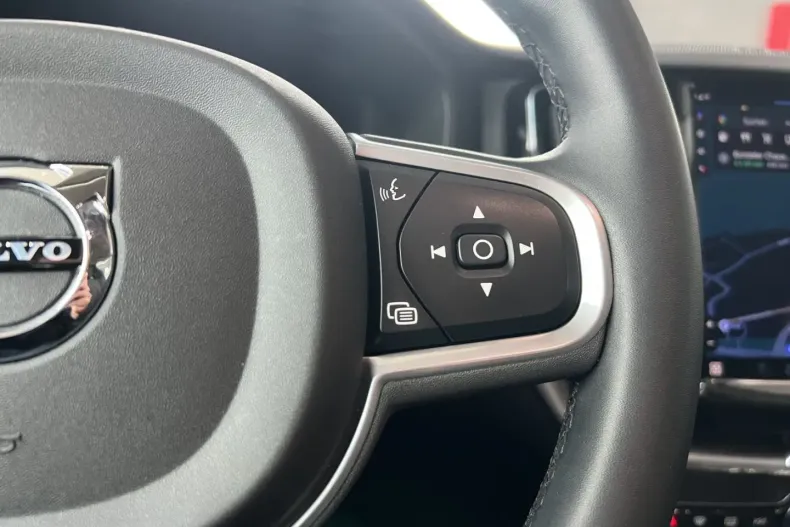 Volvo XC60 din 2022 cu 42.700 km - oferta VOL117138 - foto 20