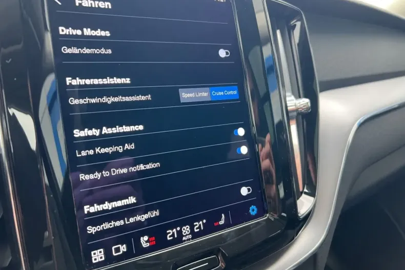 Volvo XC60 din 2022 cu 42.700 km - oferta VOL117138 - foto 26