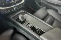 Volvo XC60 din 2022 cu 42.700 km - oferta VOL117138 - foto 27